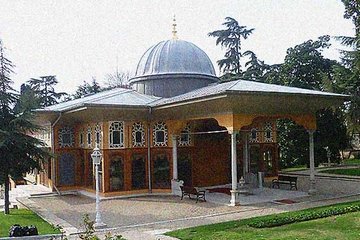 Türk müziğinin izinden Aynalıkavak