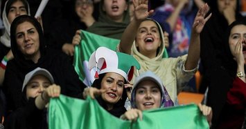 FIFA orders Iran to allow women free access to football stadiums
