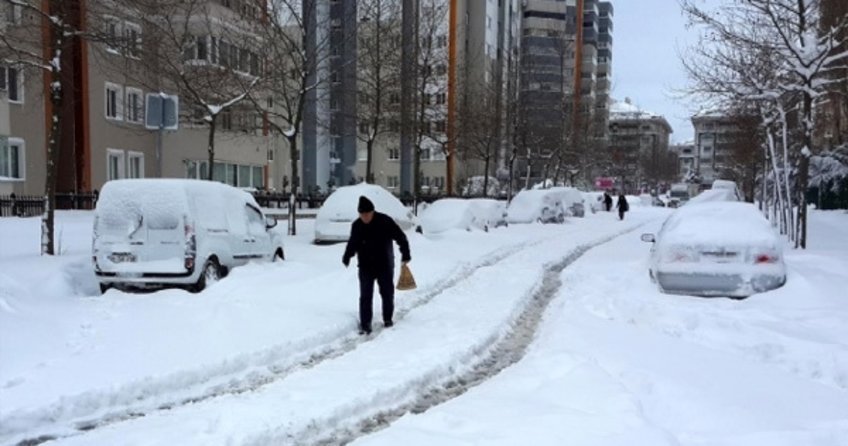 İstanbul hava durumu! Kar geliyor saati belli!