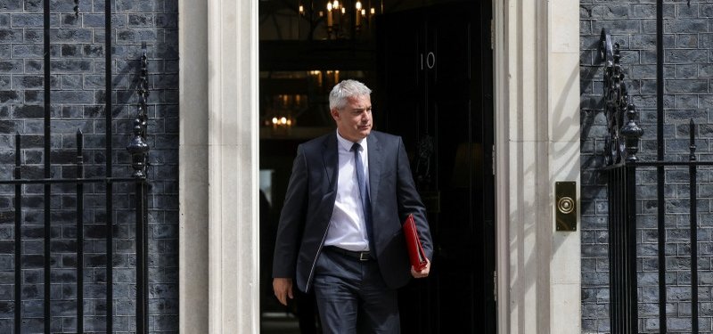 Despite health risks, British health secretary wants migrants back on floating barge