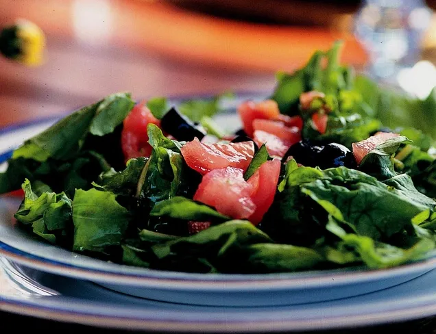 Zeytinli Roka Salatası