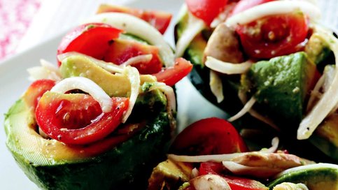 Avakadolu Domates Salatası