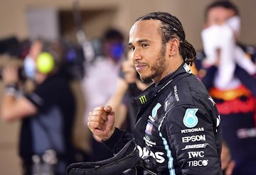 Lewis Hamilton koronavirüse yakalandı