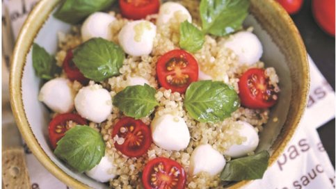 Kionalı Caprese Salatası