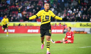 Dortmund cruise past Cologne 4-0 with Malen double