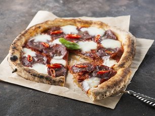 Salamlı, Acı Biberli Pizza