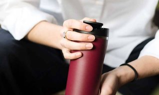 Yeni fenomenimiz termos bardak