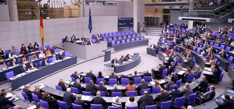 GERMAN MAN CHARGED WITH GIVING BUNDESTAG FLOOR PLANS TO RUSSIAN INTELLIGENCE