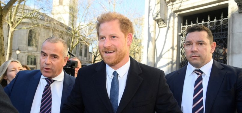 PRINCE HARRY ARRIVES AT LONDON COURT -WITNESS
