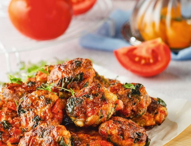 Fesleğenli Domates Köftesi