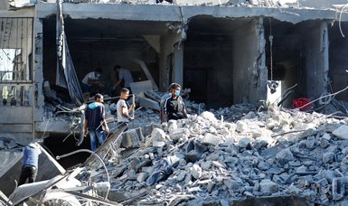 Israeli warplanes carry out overnight raids in Gaza, destroying 12 buildings in a minute