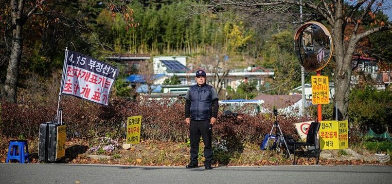 HOW NOT TO RETIRE: SOUTH KOREAN EX-PRESIDENT BEDEVILLED BY PROTESTS