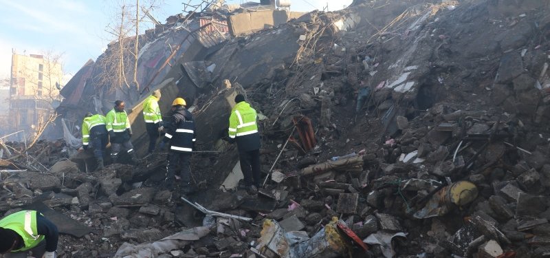 Islamophobic French magazine Charlie Hebdo mocks deadly Kahramanmaraş-centered earthquake