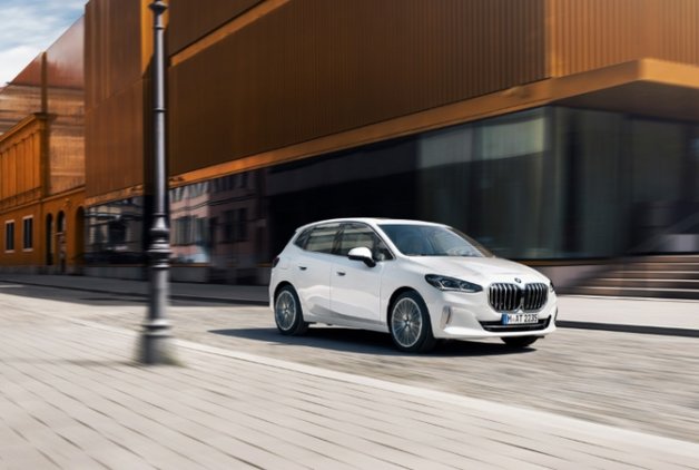 YENİ BMW 2 SERİSİ ACTİVE TOURER TANITILDI