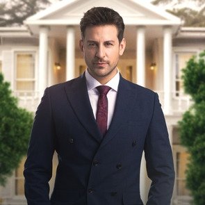 Birand Tunca  – Kimdir