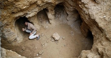 Gazan man discovers hidden ancient graves in garden