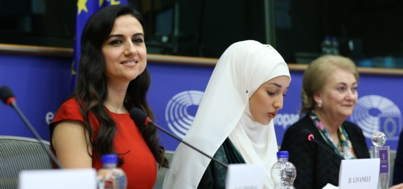 TURKISH TEACHER RECEIVES WOMEN’S LEADERSHIP AWARD FROM EUROPEAN PARLIAMENT