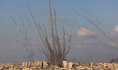 Hamas shells Tel Aviv amid Israeli onslaught on Gaza