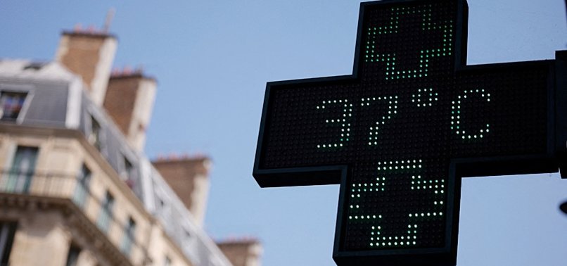 TWO CHILDREN FOUND DEAD IN CAR DURING FRANCE HEATWAVE