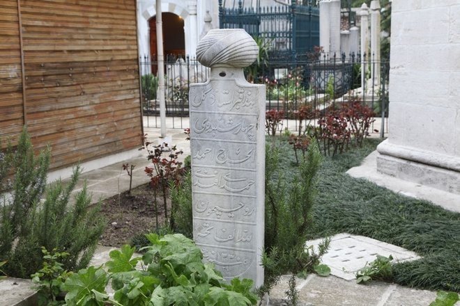 BUGÜN FIKIH HAZİNESİNİ BURAYA DEFNEDİYORUZ