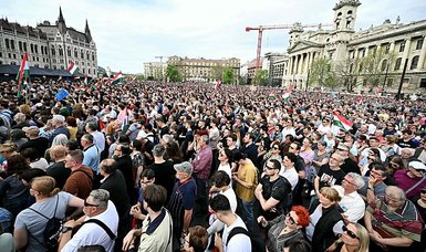 Tens of thousands protest far-right Orbán government in Budapest