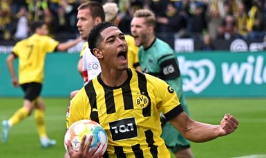 Dortmund crush Stuttgart 5-0 with Bellingham double