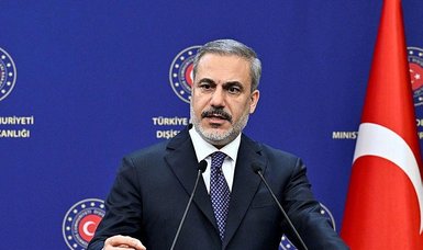 Turkish FM Fidan discuss Türkiye-EU relations with EU commissioner Oliver Varhelyi over phone