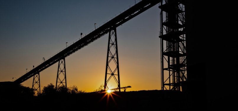 ELEVEN DEAD IN ACCIDENT AT PLATINUM MINE IN SOUTH AFRICA