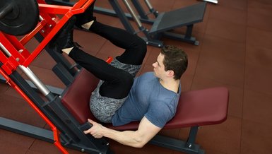 En İyi Bacak Kası Güçlendirme Hareketleri | Squat - Leg Press - Lying Leg Curl - Walking Lunge...