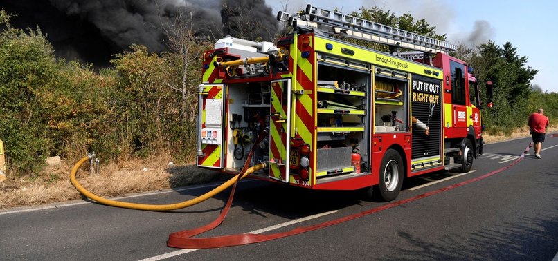 BRITISH FIREFIGHTERS ACCEPT NEW PAY DEAL, AVERTING STRIKES