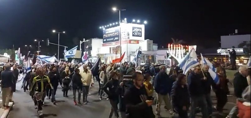 THOUSANDS PROTEST PM NETANYAHU IN HAIFA FOR MISHANDLING SECURITY