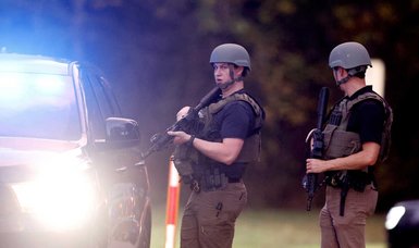 Police: Person kills 4, then himself, in North Carolina home