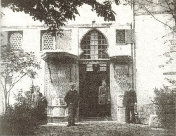 Ecdadımızın tüm dünyaya emsal teşkil eden hayvan sevgisi