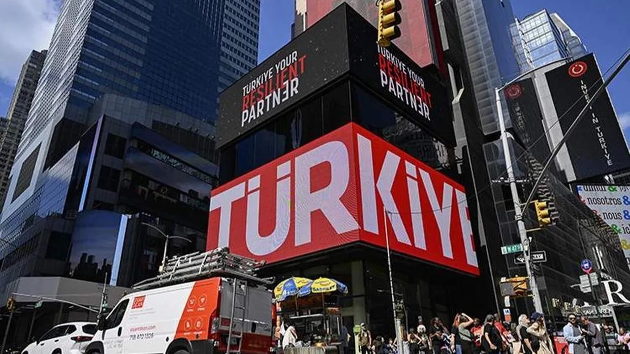 Türkiye promotes investment at Times Square for UN Assembly
