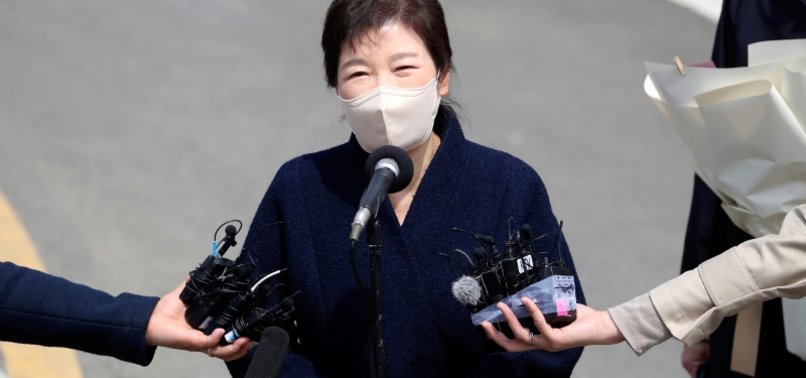 South Koreas Disgraced Ex President Park Returns Home After Prison 9612