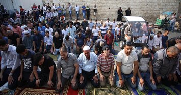 Israel limits Muslim access to Jerusalem site for Friday pray