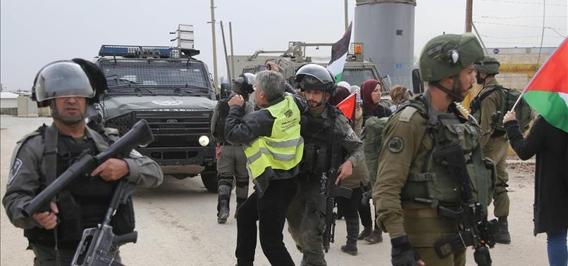 ISRAELI ARMY DETAINS 15 PALESTINIANS IN WEST BANK RAIDS
