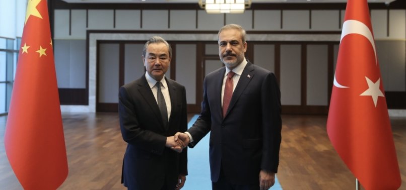 TURKISH, CHINESE FOREIGN MINISTERS MEET IN ANKARA