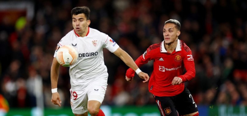 SEVILLA LAUNCH LATE FIGHTBACK TO DRAW WITH MAN UNITED