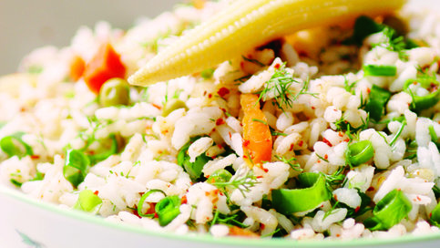 Dereotlu Pirinç Salatası