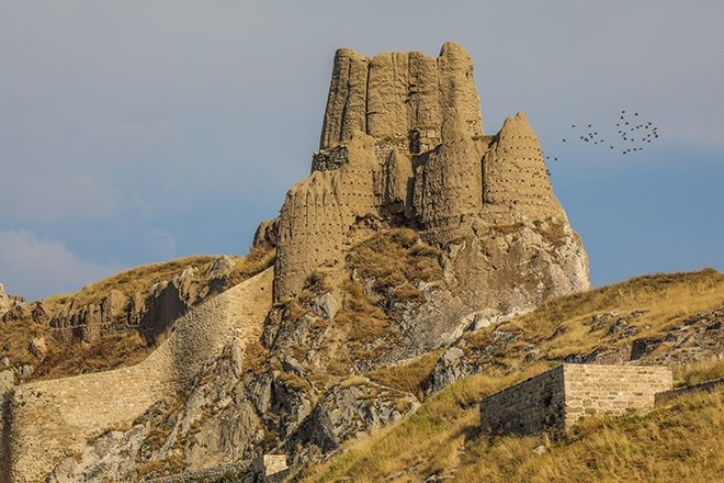 Tarihe meydan okuyan Van Kalesi