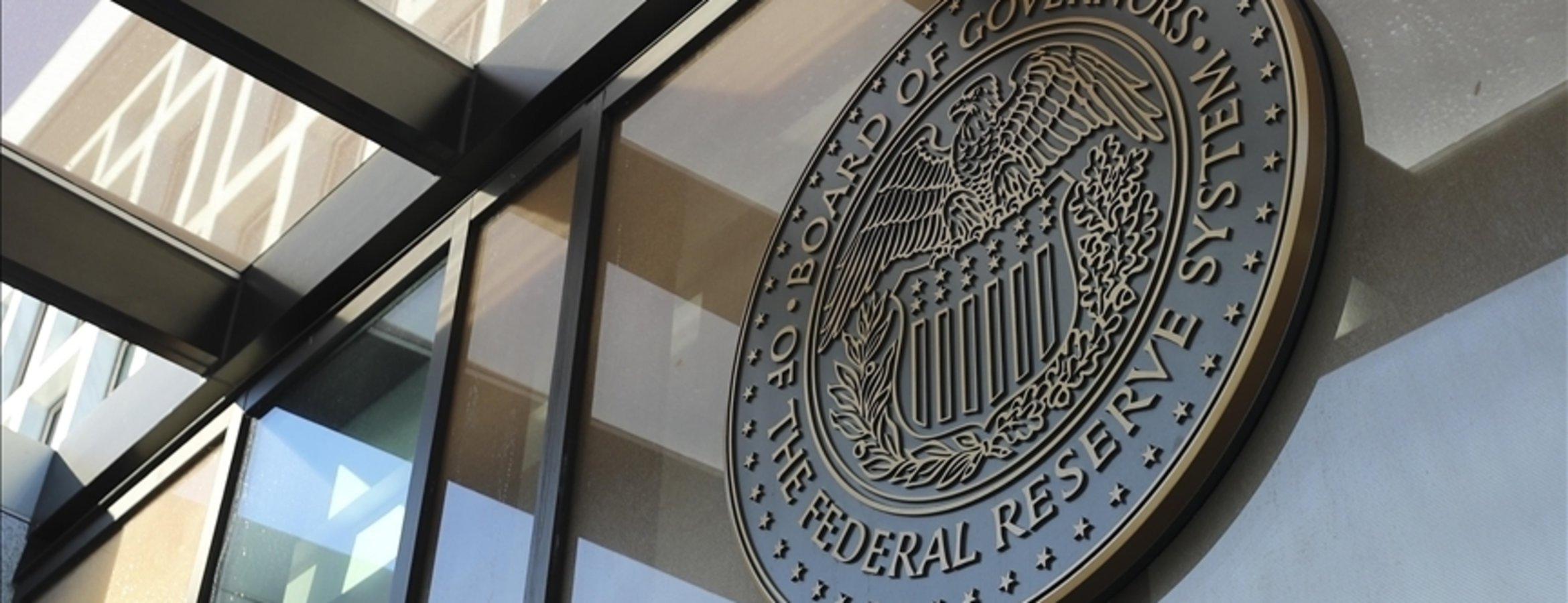 New York Fed Raporu: İşletmeler Yüksek Tarifeleri Müşterilere Yansıttı