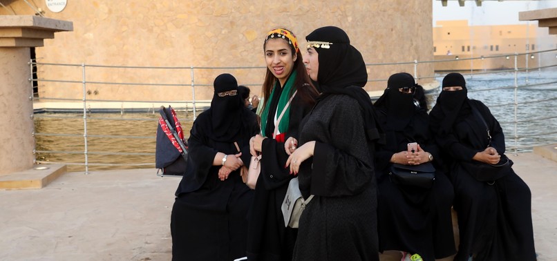 SAUDI ARABIA TO ALLOW WOMEN IN MILITARY POSITIONS