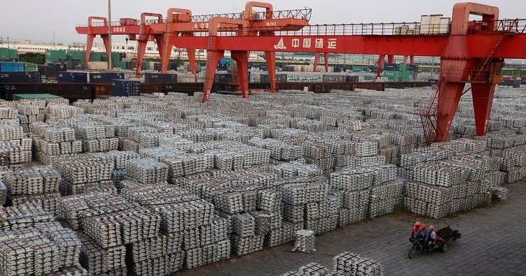 Emtia piyasası yoğun satış baskısının yaşandığı bir ayı geride bıraktı