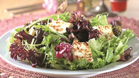 Peynirli Salata