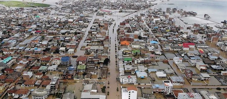 İran’daki sel felaketinde 46 kişi hayatını kaybetti