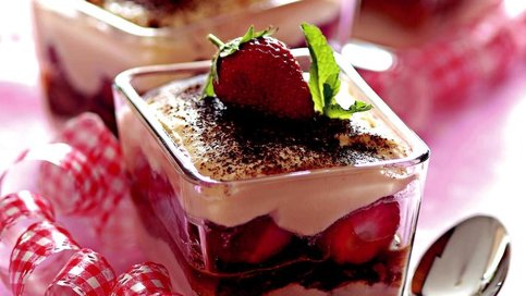 Çilekli Tiramisu