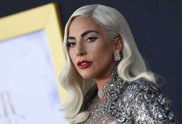 Lady Gaga güzellik markasını kuruyor