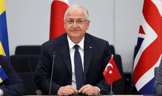Turkish defense chief says ’F-16 procurement in positive progress’