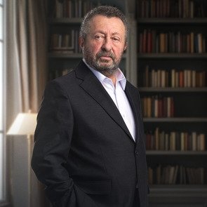 Erkan Can – Kimdir